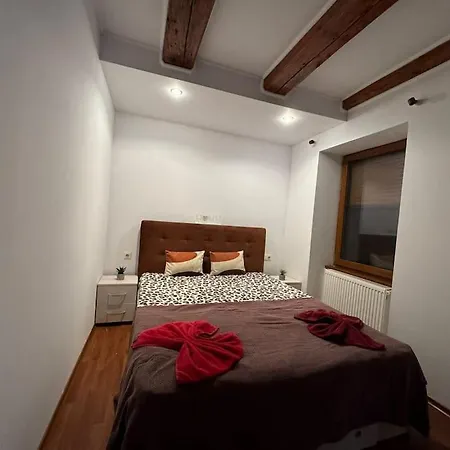 Apartment Iazi